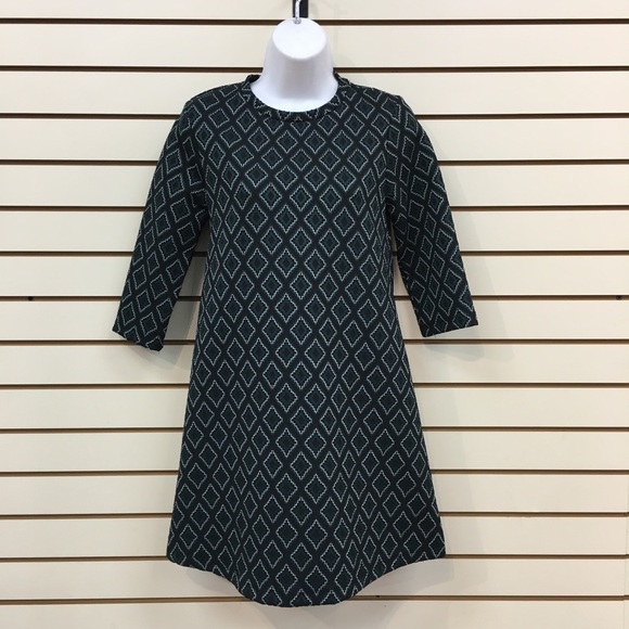 Zara Dresses & Skirts - Zara 3/4 Sleeve Jacquard Print Shift Dress